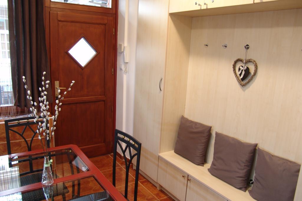 Romantic Centrum Apartman Budapeste Exterior foto