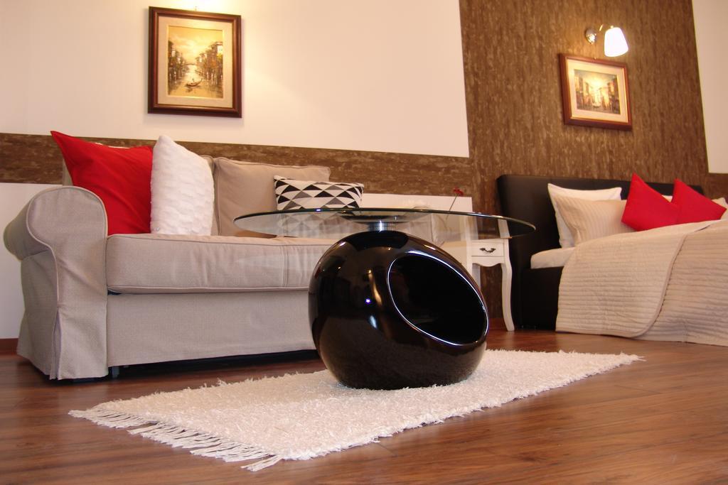 Romantic Centrum Apartman Budapeste Exterior foto
